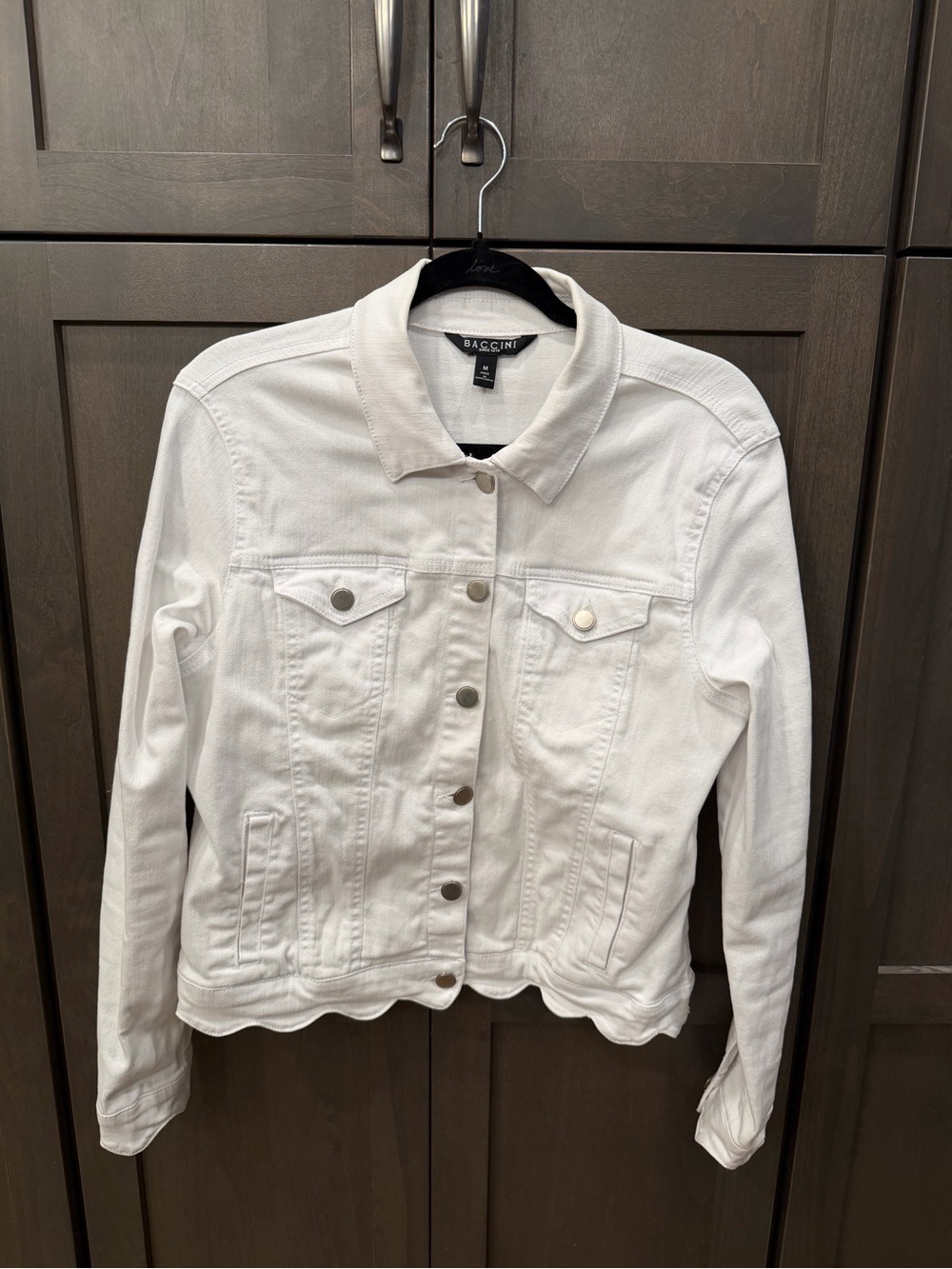 Baccini White scalloped edge Denim Jacket with Button Front. Medium